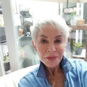 Meet your Posher, Jan